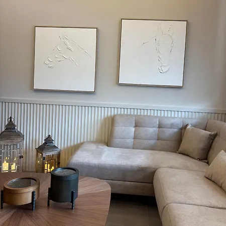 Luxury Maison De Luxx A10 *