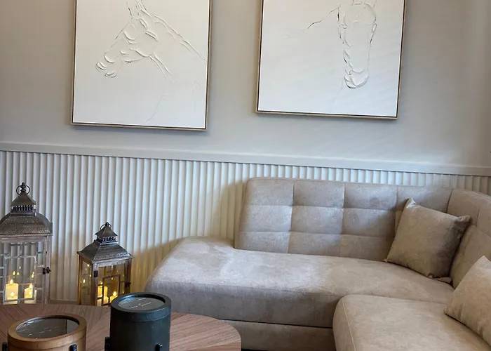 Luxury Maison De Luxx A10 *